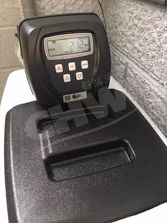 美國 克拉克-CLACK 全自動電子流量式單槽全屋式軟水系統1