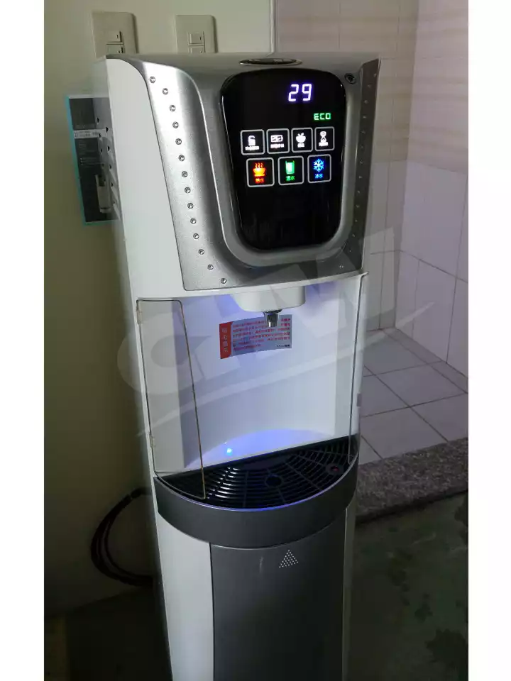 水鑽觸控式飲水機